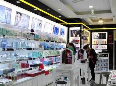 以服務鑄就輝煌 三家小化妝品店如何跨界助力服裝銷售實現千萬元年銷售額
